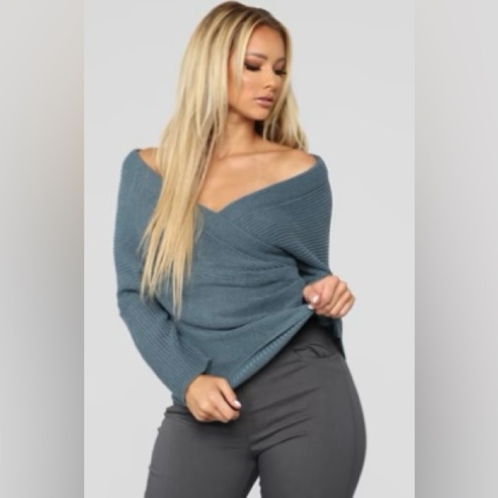 Fashion nova teal sweater top